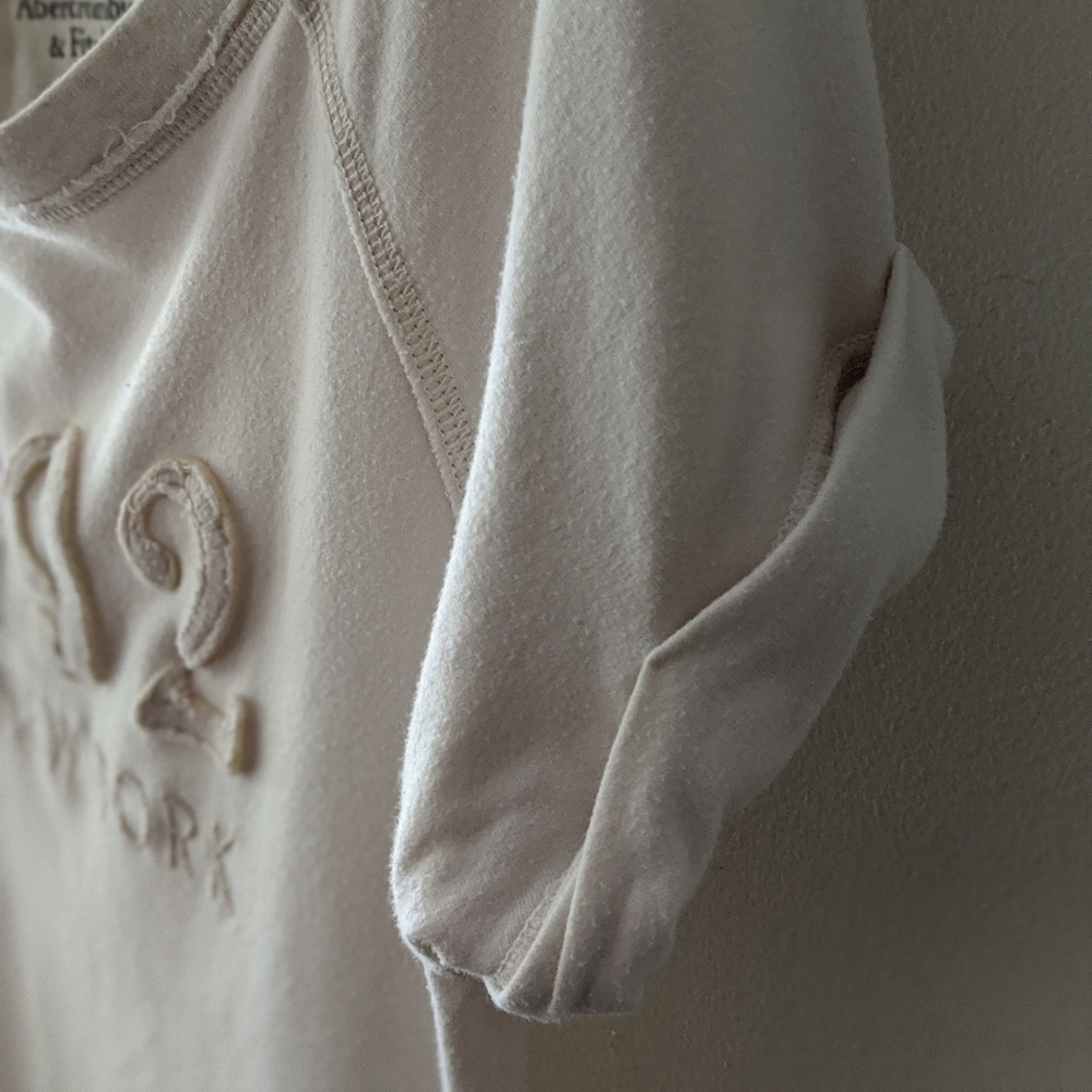 Abercrombie & Fitch short sleeved sweatshirt - Picture 2 of 6